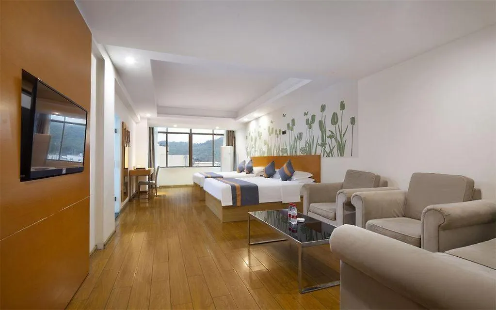 Greentree Alliance Sanya Jiyang District Yalongwan Road Hotel 3*,  الصين