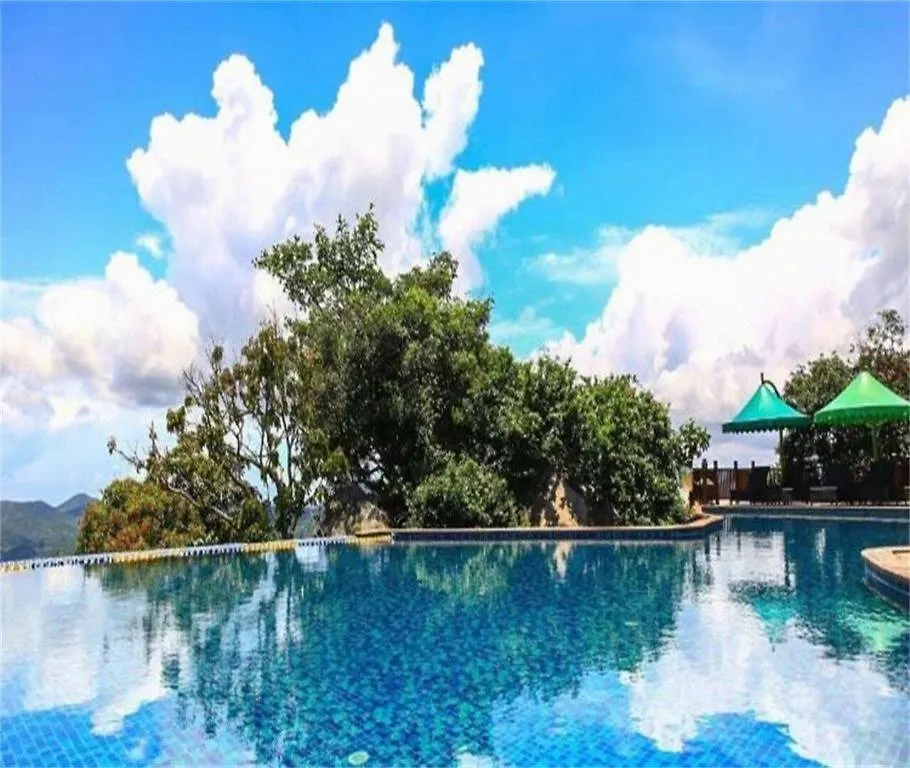 Greentree Alliance Sanya Jiyang District Yalongwan Road Hotel 3*,  الصين